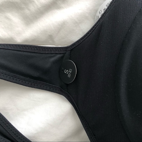 Nike Alpha Sports Bra - Picture 2 of 5